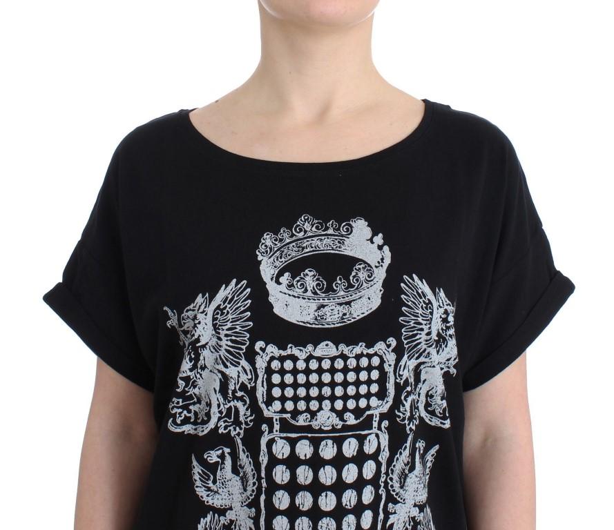 Black branded t-shirt