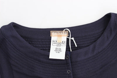 Blue longsleeved top