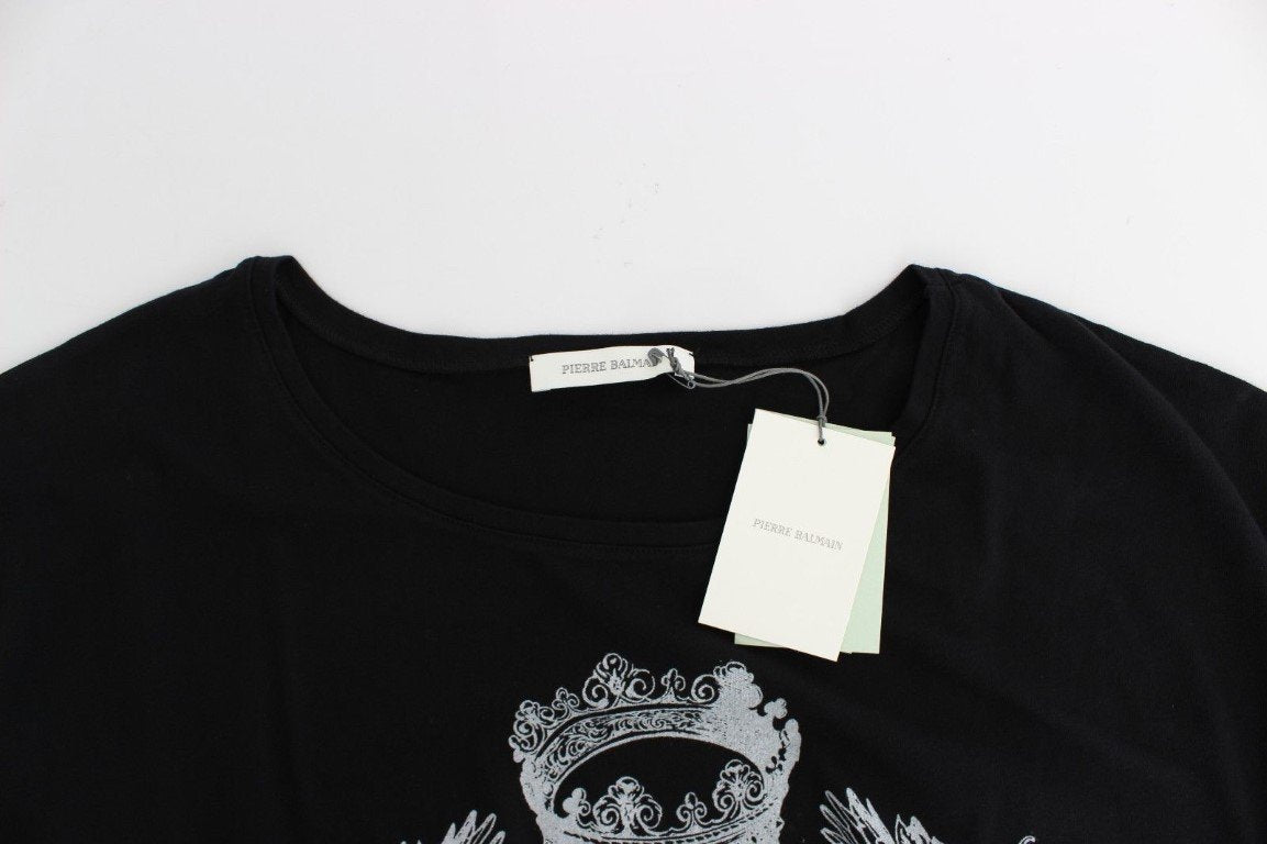 Black branded t-shirt