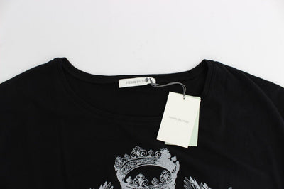 Black branded t-shirt
