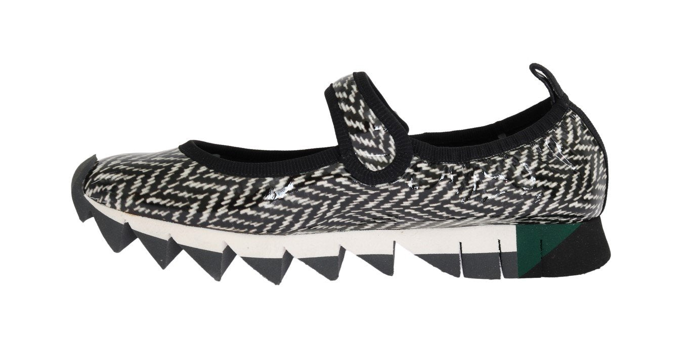 Black Patent Leather Ballerina Shoes