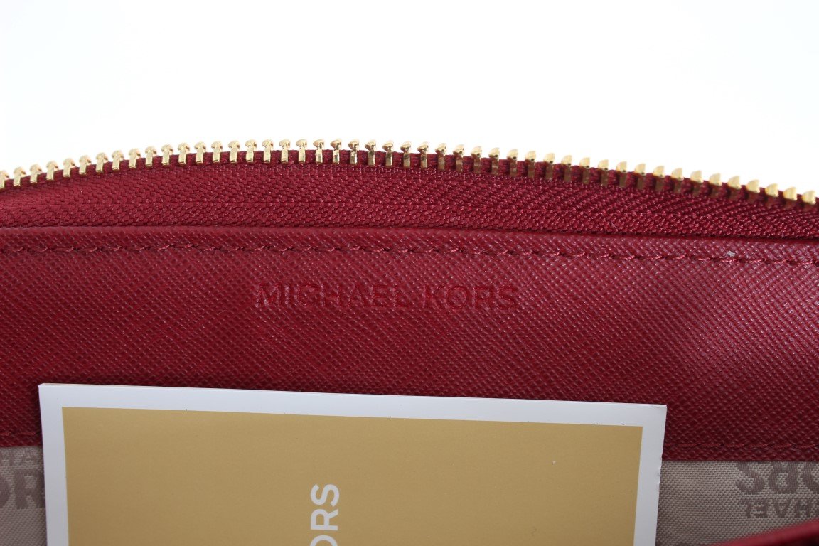 Red ILLUSTRATIONS Travel Continental Wallet