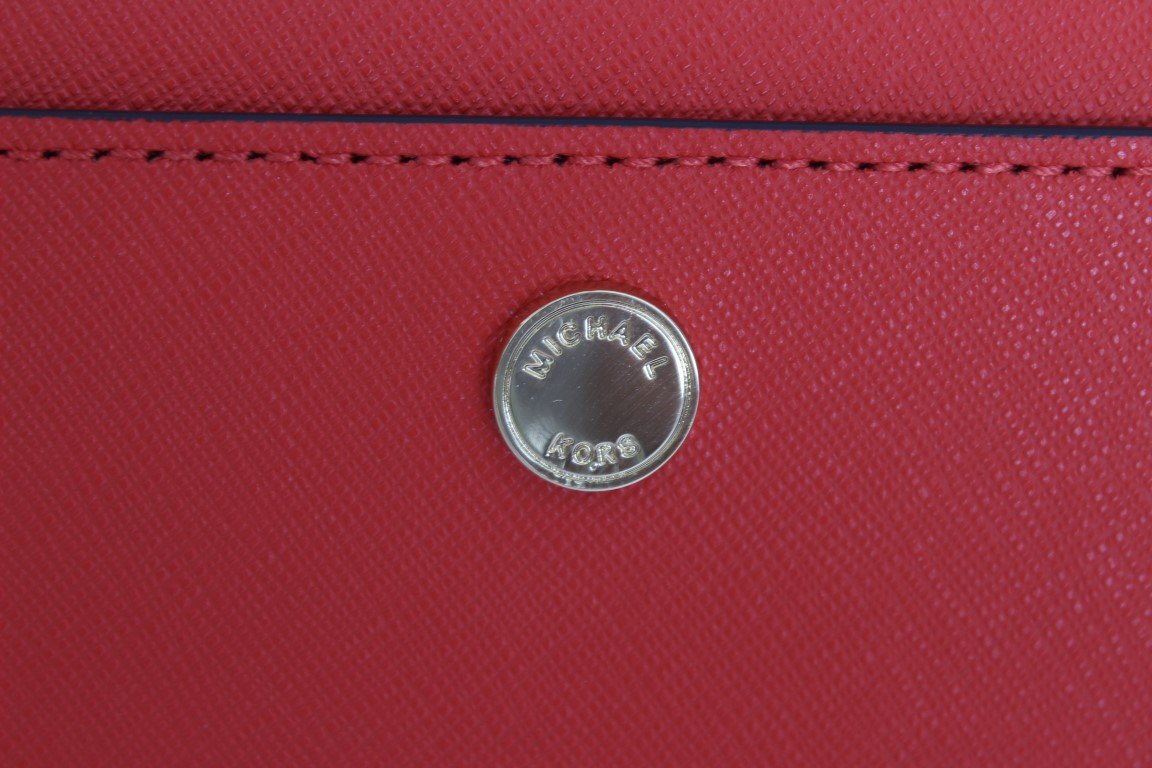 Red GREENWICH Continental Leather Wallet
