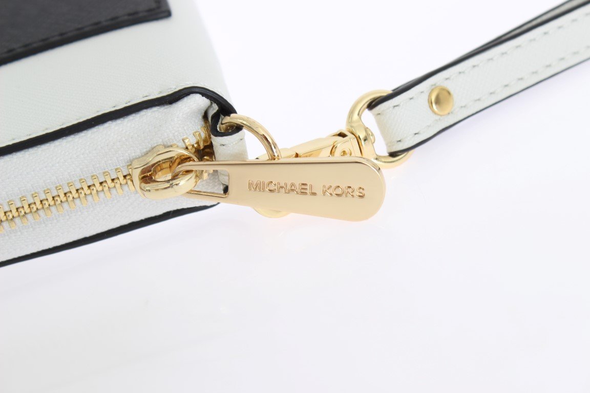 White Black GREENWICH Continental Wallet