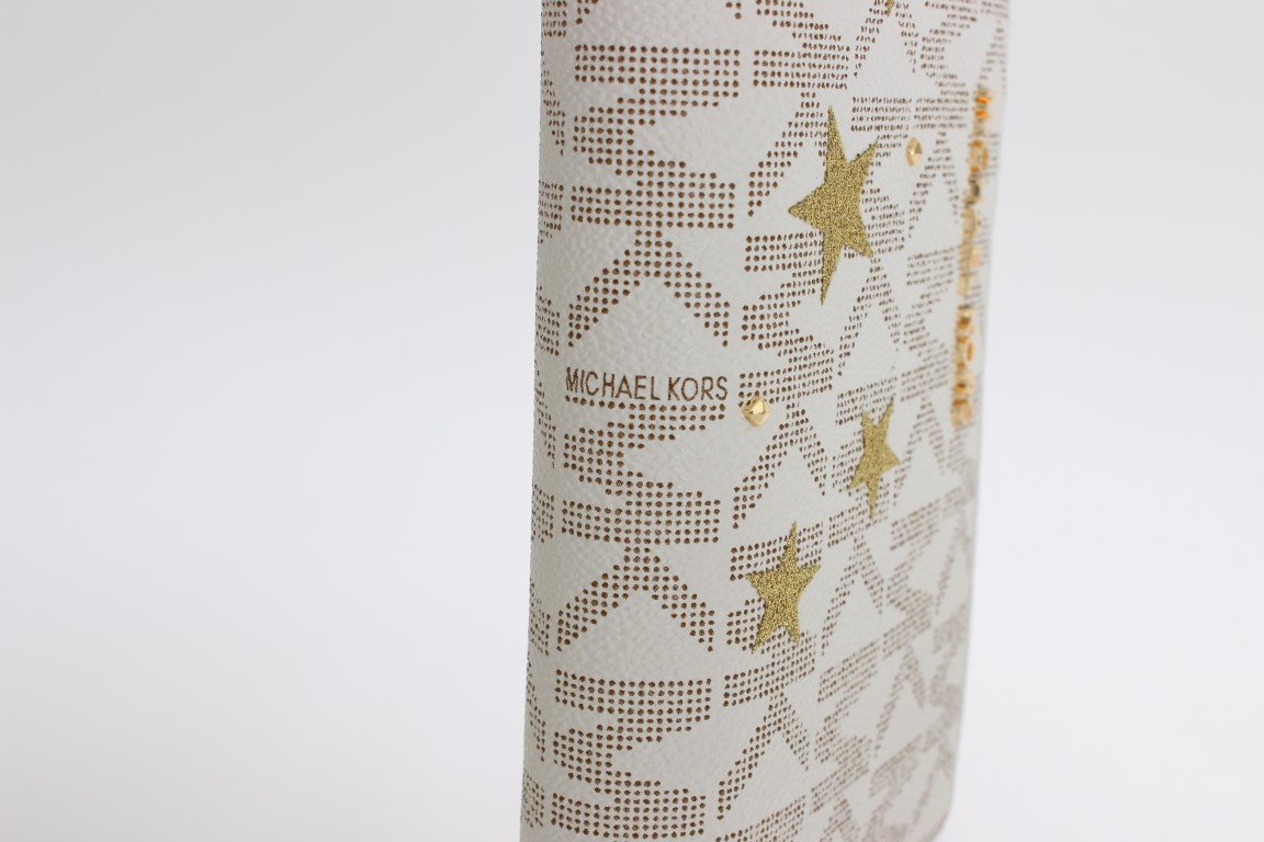 White ILLUSTRATIONS Travel Continental Wallet