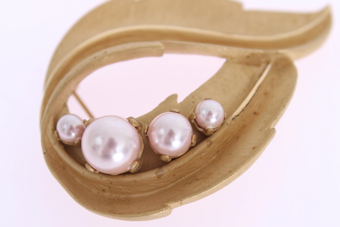 Gold Leaf Crystal Stones Brooch