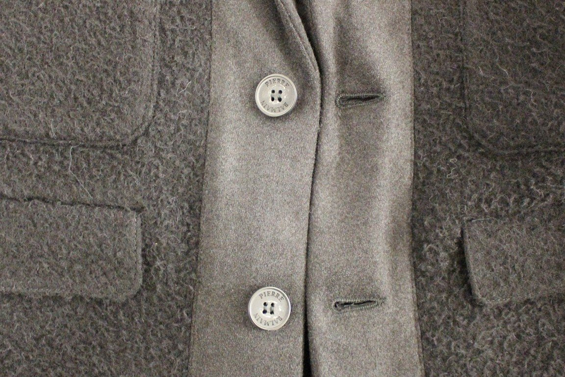 Black slim fitted blazer