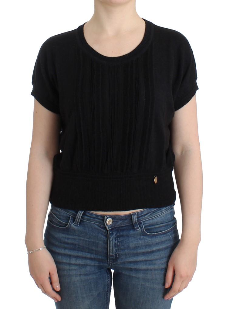 Black short sleeved jumper