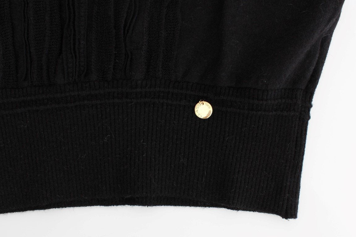 Black short sleeved jumper