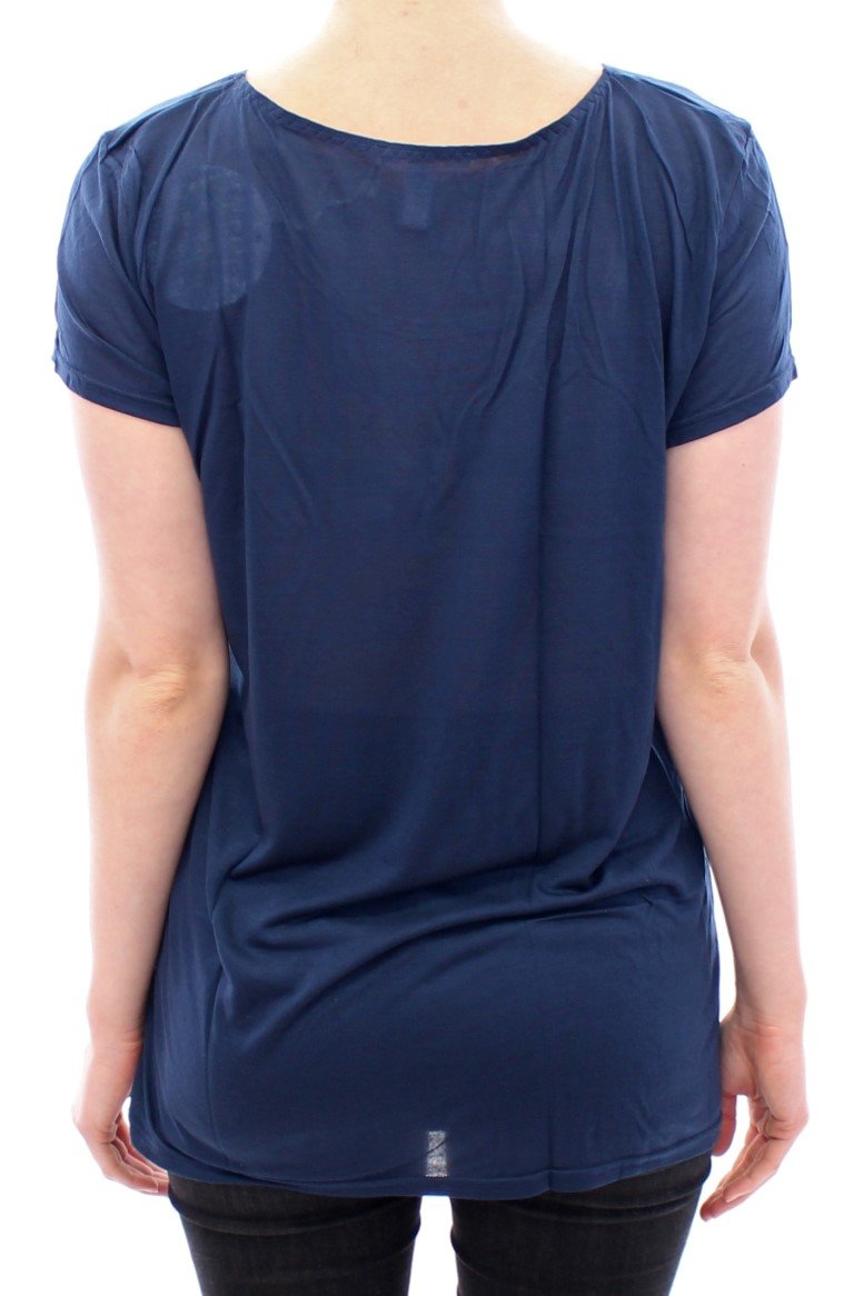 Blue shortsleeve crewneck t-shirt
