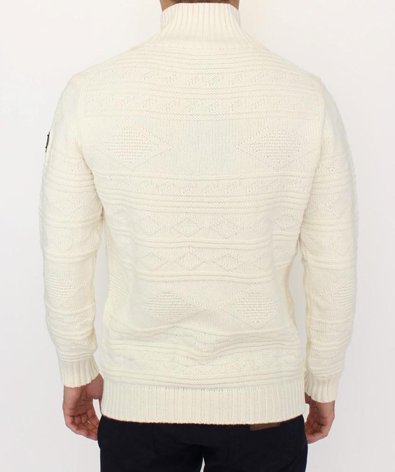 White knitted wool sweater