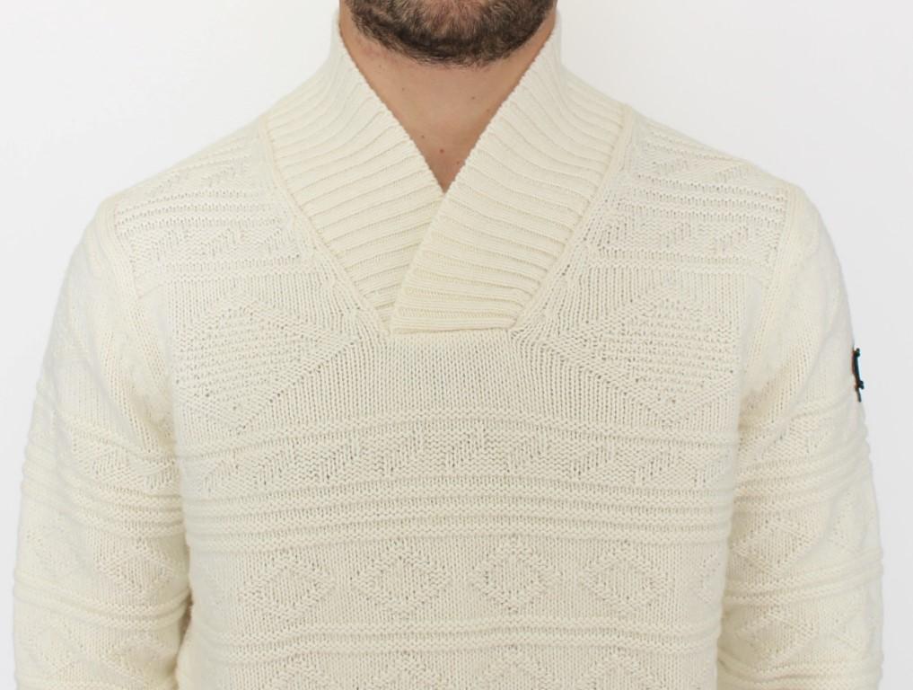 White knitted wool sweater