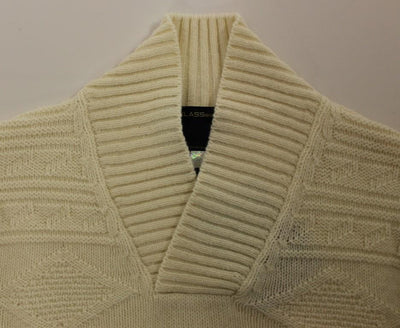 White knitted wool sweater