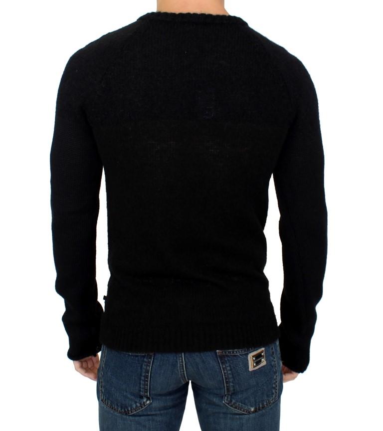 Black knitted wool V-neck sweater