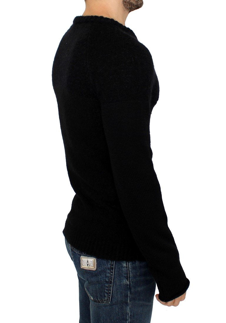 Black knitted wool V-neck sweater