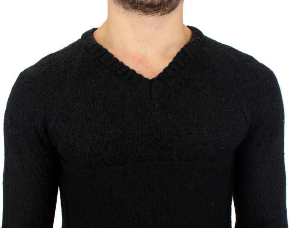 Black knitted wool V-neck sweater