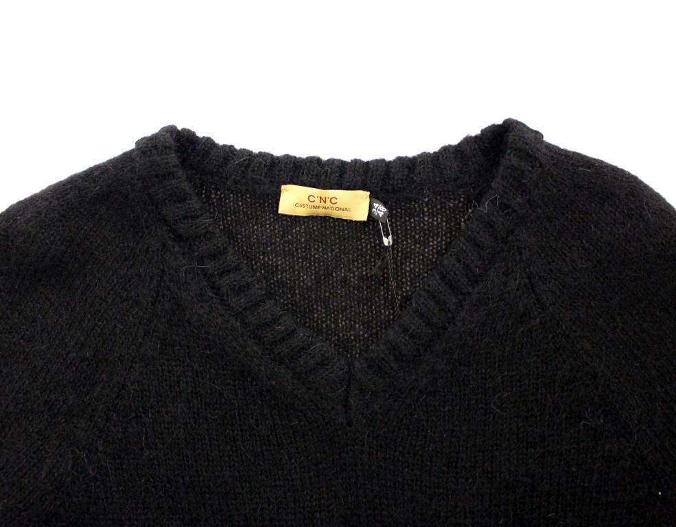 Black knitted wool V-neck sweater