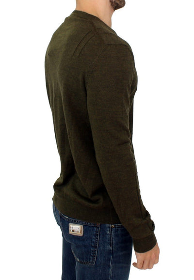 Green v-neck pullover sweater
