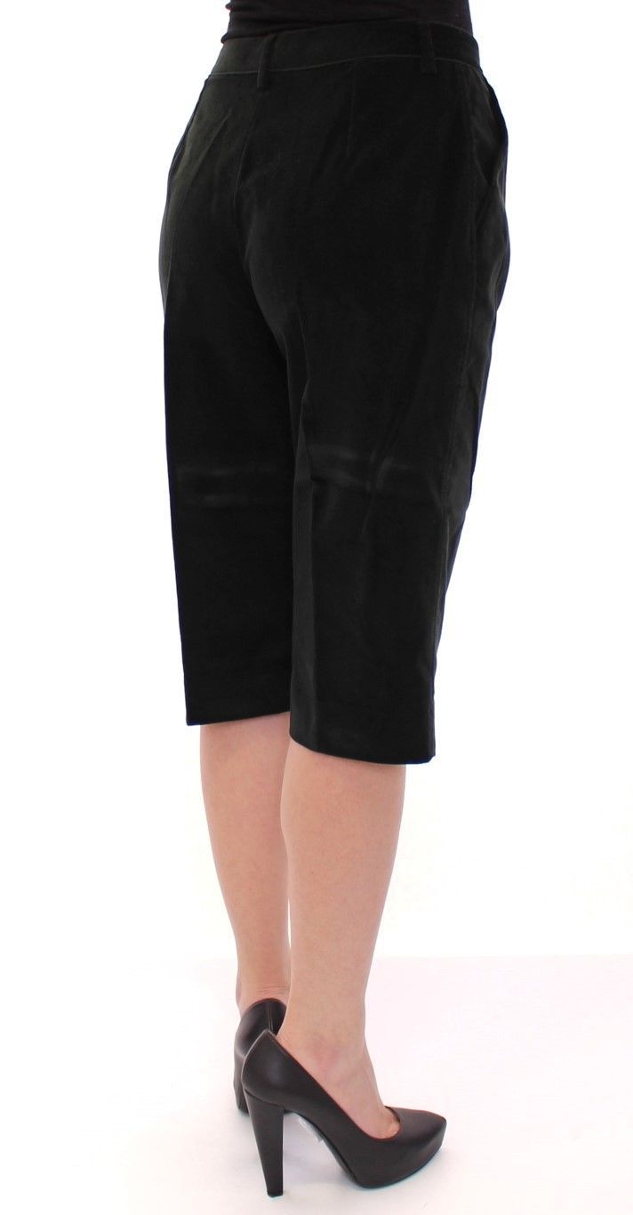 Black Cotton Solid Pattern Shorts Pants