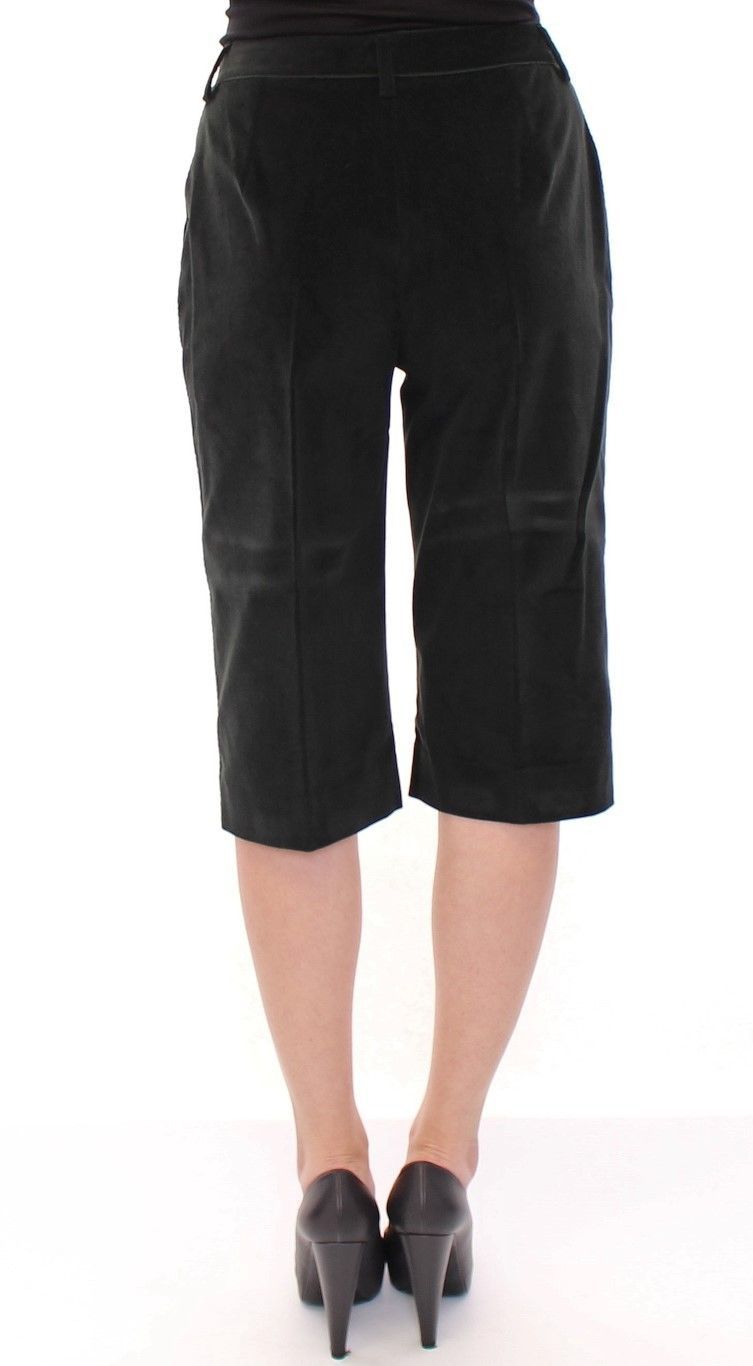 Black Cotton Solid Pattern Shorts Pants